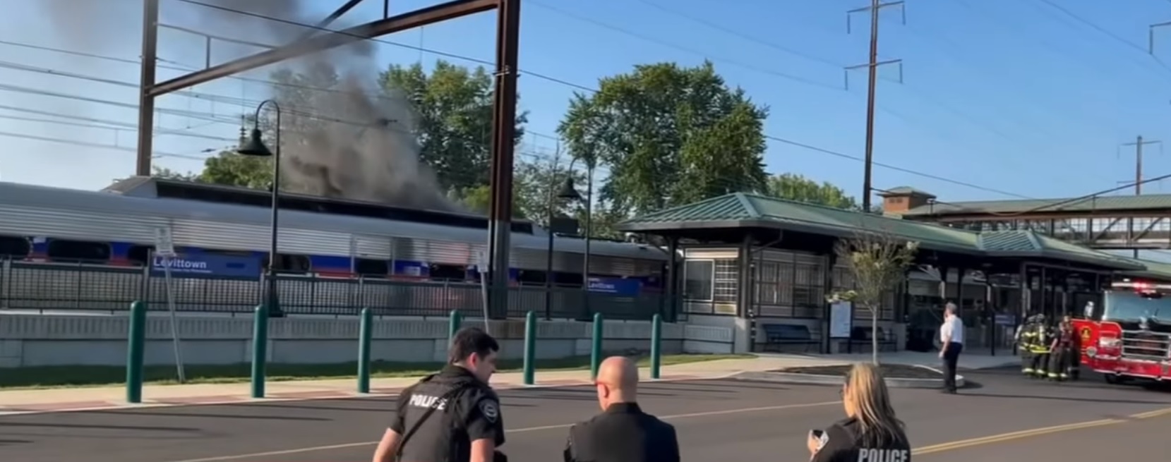 Trens Silverliner IV recebem inspeção imediata após incidentes de incêndio