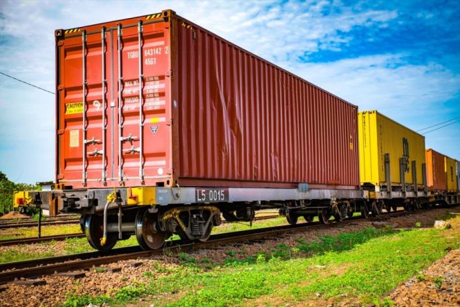 🇨🇲 Investimentos ferroviários são intensificados para viabilizar exploração de bauxita em Camarões